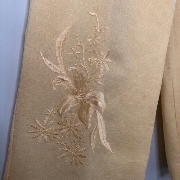 Emma James Butter Yellow Embroidered Crop Pants Size Small - Picture 2 of 5